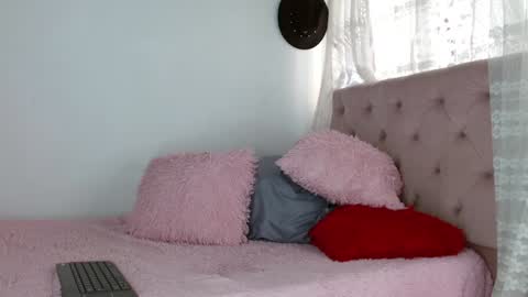 Tifanny online show from January 20, 2:14 pm