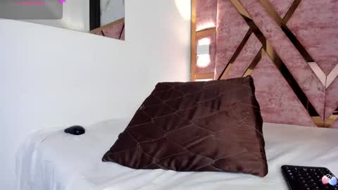 Tifanny online show from March 11, 6:30 pm