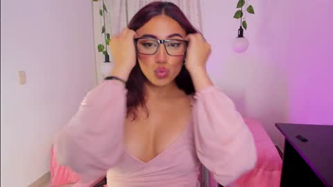 Snapshot of tifanyrose1 chatting on January 16, 2:41 am Tiffany online show from January 16, 2:41 am