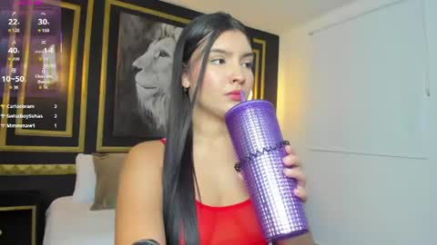 T I F F A N N Y online show from June 19, 1:39 pm