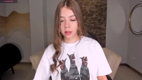 Tiffanny Sins online show from November 21, 3:37 am