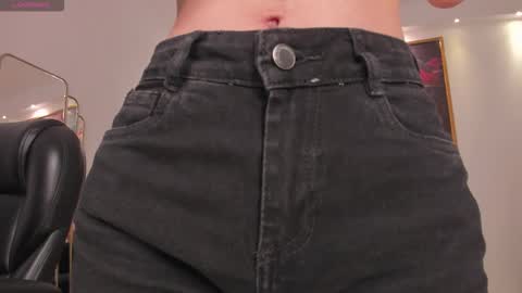 Tiffanny Sins online show from February 21, 6:27 am