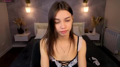 Tiffany online show from April 26, 9:18 am