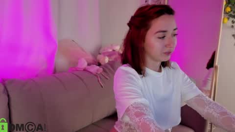 tiffany_robinson online show from May 13, 3:27 am