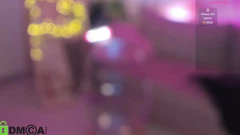 tiffany_robinson online show from March 28, 8:27 am