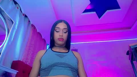 tiffanymackensyy69 online show from May 31, 8:10 pm