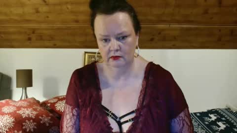 TiffanyMature online show from November 25, 3:22 pm