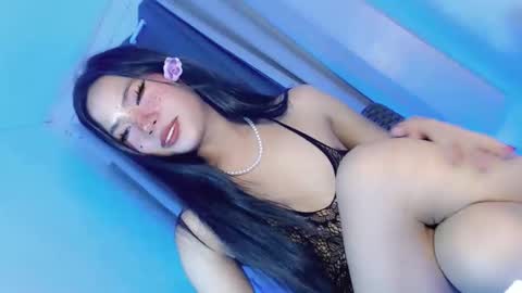 tight_elliana online show from September 19, 12:31 pm