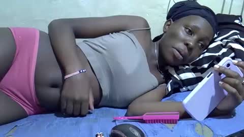 tight_pussie online show from April 1, 8:39 pm