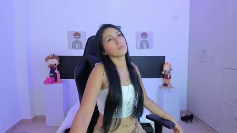 Tiny  online show from November 21, 11:41 am