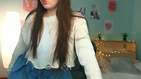 Mia online show from January 18, 7:34 pm