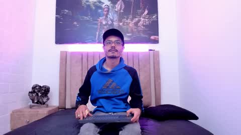 Evans  online show from January 7, 3:44 am