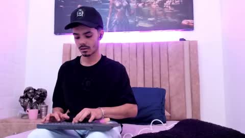 Evans  online show from January 9, 5:02 am