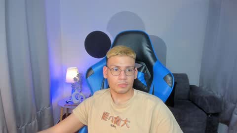 timi  jones online show from January 4, 8:59 pm