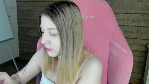 TinaBurton online show from May 17, 4:27 pm