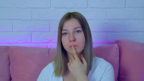 TinaBurton online show from March 21, 4:40 am