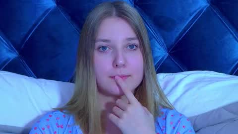 TinaBurton online show from March 5, 4:49 pm