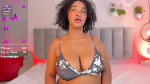 Tina online show from July 1, 9:23 pm