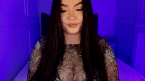 hi im curvy babyface girlie Tina online show from May 1, 2:44 pm