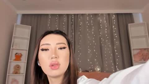 Tina online show from November 20, 4:33 am