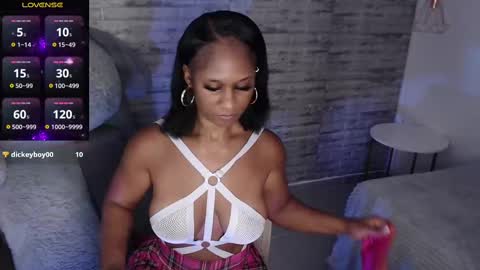 Tinna Goddess online show from October 27, 12:27 pm