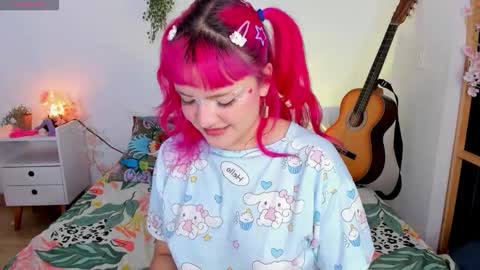 Emmy M online show from February 19, 6:01 am