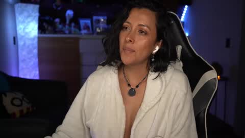 Snapshot of tiny_panther chatting on March 7, 4:12 am Ana Molly online show from March 7, 4:12 am