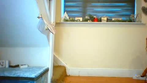 Tinyasian911718 sweetinyasian instagram online show from December 29, 1:06 pm