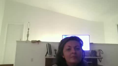 tinyassbossymilf online show from May 2, 10:32 am