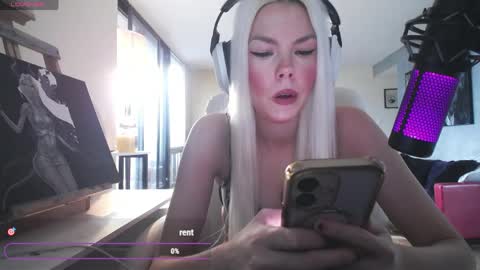 stage Kylie Sinner  brand CLITBAIT online show from May 13, 10:52 pm