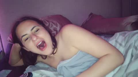 Tipsy Daisy online show from February 14, 9:24 am