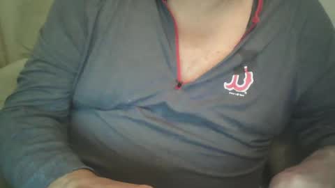 tittyloverr69 online show from December 19, 10:02 am