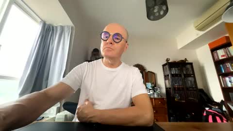 TKSnoopy online show from March 29, 7:54 am