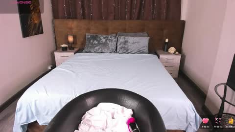 2 GMT Mo Tu We Th Fr 10am-4am online show from October 12, 10:11 pm