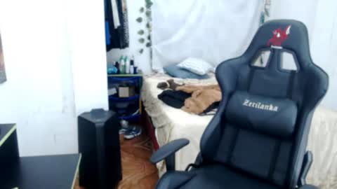 David online show from April 17, 7:00 am