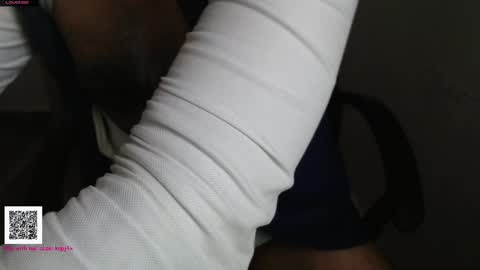 Snapshot of toaster1993 chatting on March 7, 9:18 am Leonel online show from March 7, 9:18 am