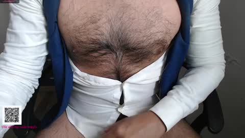 Snapshot of toaster1993 chatting on March 4, 10:02 am Leonel online show from March 4, 10:02 am