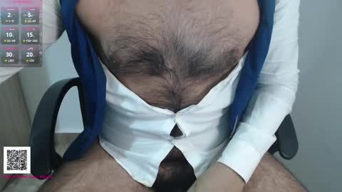 Snapshot of toaster1993 chatting on October 12, 6:54 pm Leonel online show from October 12, 6:54 pm