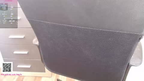 Snapshot of toaster1993 chatting on February 19, 12:11 pm Leonel online show from February 19, 12:11 pm