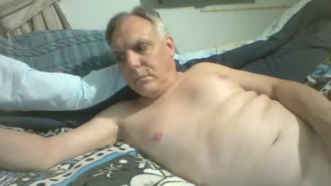 Snapshot of toddhaven4u chatting on October 1, 3:27 am toddhaven4u online show from October 1, 3:27 am