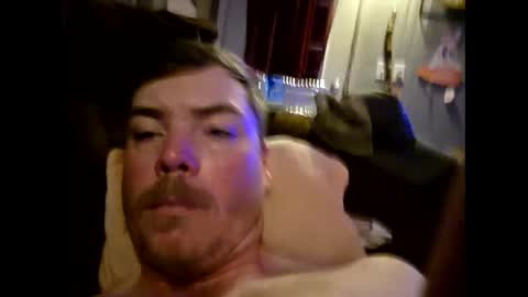 who wamts to hook up online show from March 23, 1:54 am