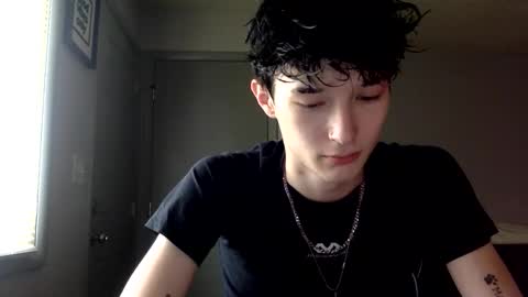 toewaffles online show from May 22, 5:53 pm