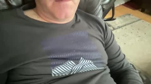 Joshua1983 online show from November 22, 6:06 pm