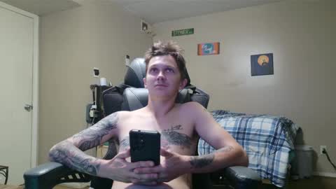 tokensarefun12801 online show from April 14, 11:41 pm