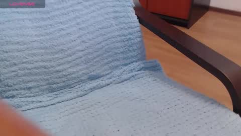 tokensnone online show from October 4, 4:27 pm