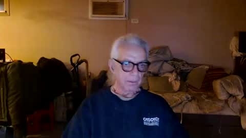 tom112292014 online show from April 2, 10:55 am