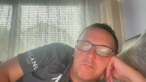 Tom online show from July 30, 2:51 pm