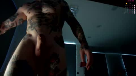 tom__ice online show from October 12, 2:15 am