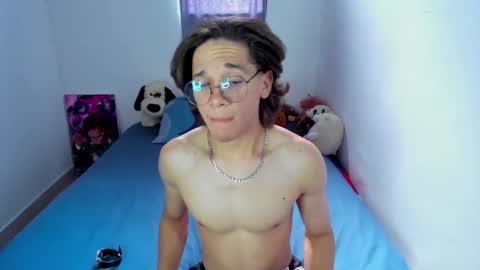 Tom Blue online show from March 16, 8:13 pm