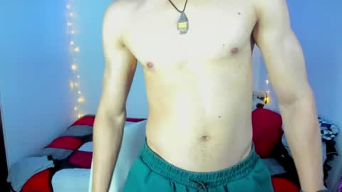 Tom Blue online show from July 9, 2:48 am